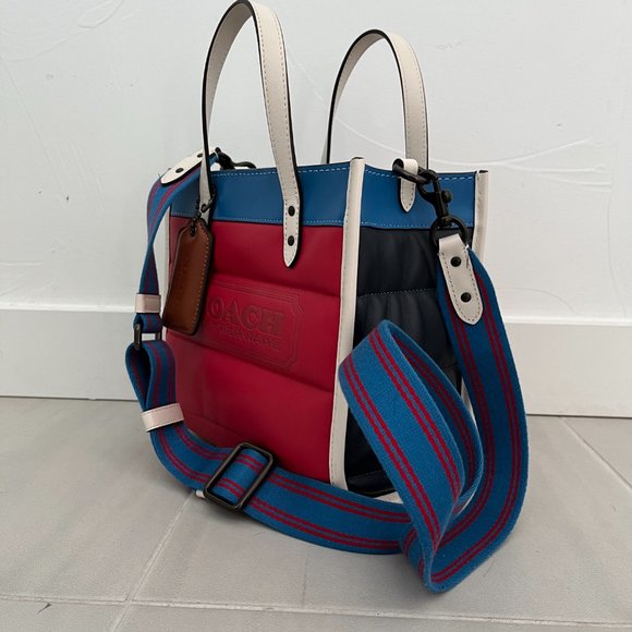 Coach Field Tote 22 - Picture 2 of 2